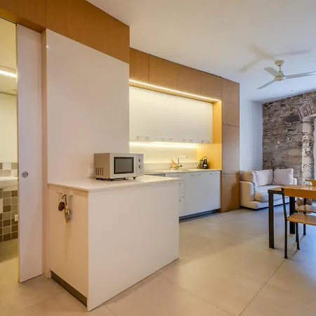 Flateli Ballesteries 15 * Girona