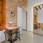 Flateli Ballesteries 15 * Girona